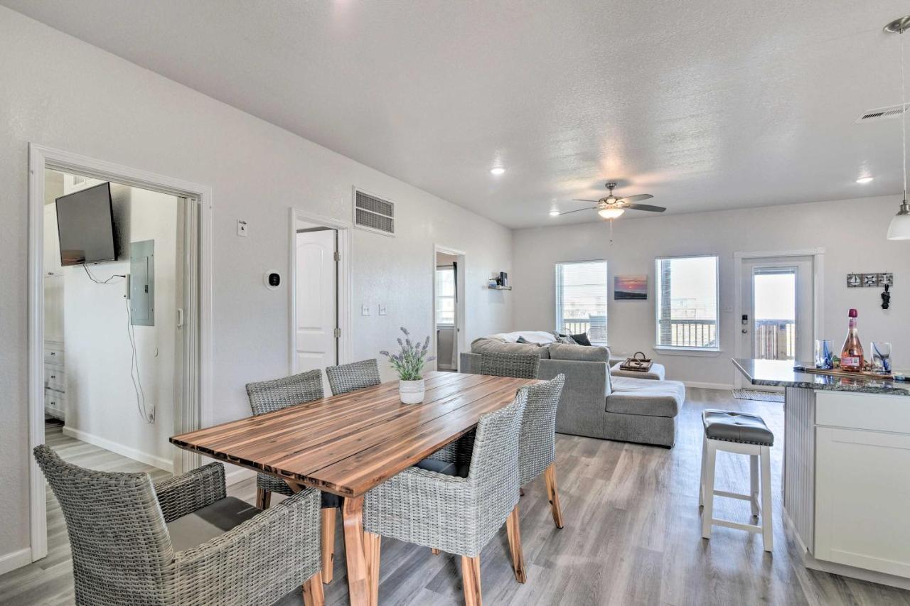 Surfside Beach Retreat With Deck And Ocean Views Kültér fotó