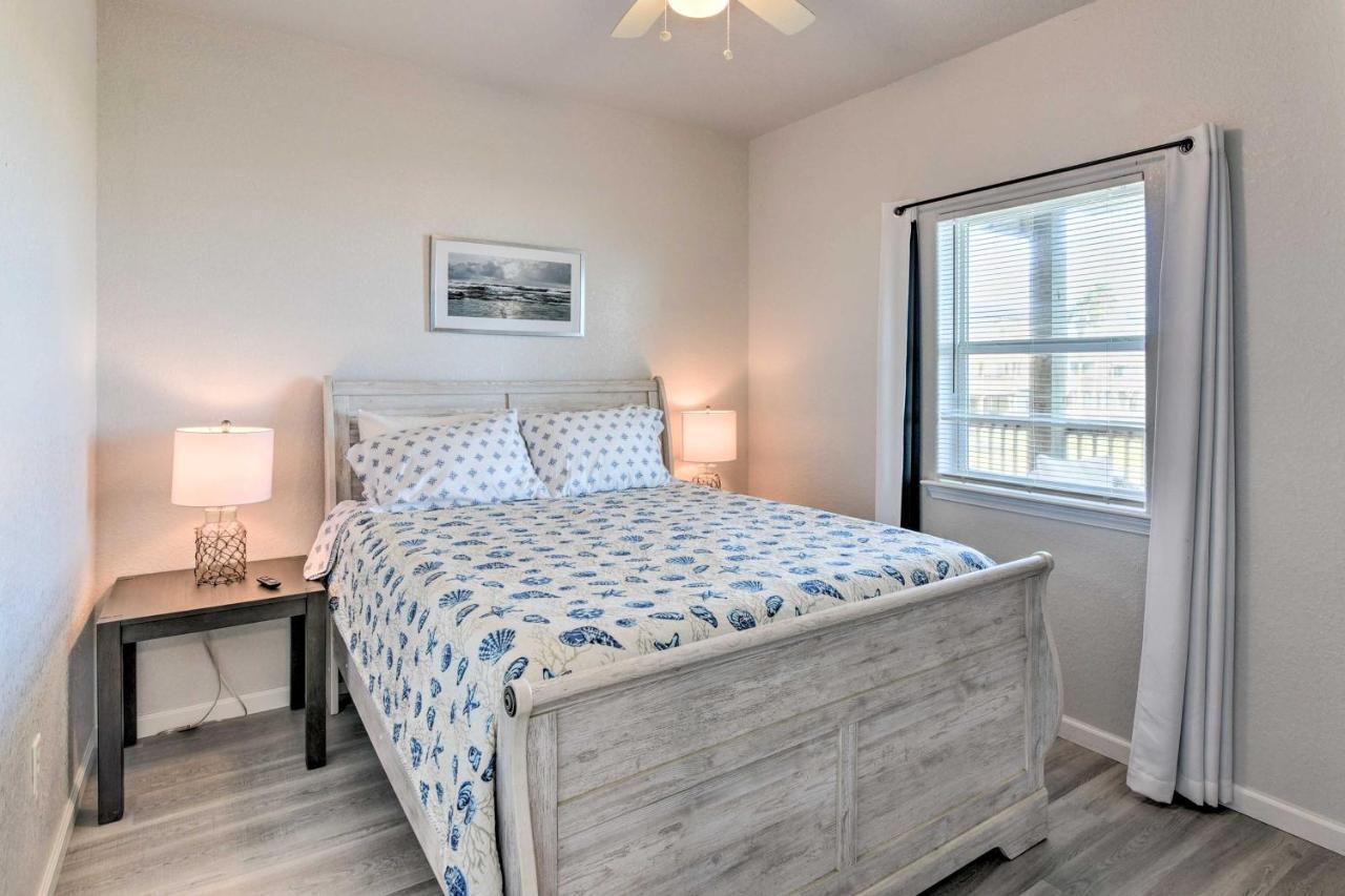 Surfside Beach Retreat With Deck And Ocean Views Kültér fotó
